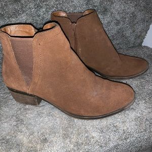 Kenzie ankle boots. Chestnut Brown